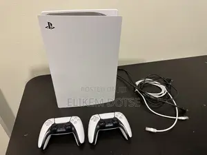 PS5 Standard discWith Fc 27 and Two Controllers