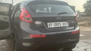Ford Fiesta SE Hatchback 2012 Gray