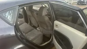 Ford Fiesta SE Hatchback 2012 Gray