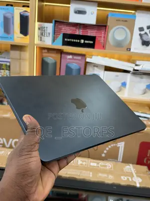 Laptop Apple MacBook Air 2023 M2 16GB Apple M2 SSD 256GB