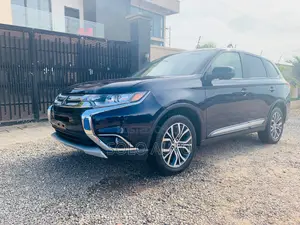 Mitsubishi Outlander SE FWD 2018 Blue