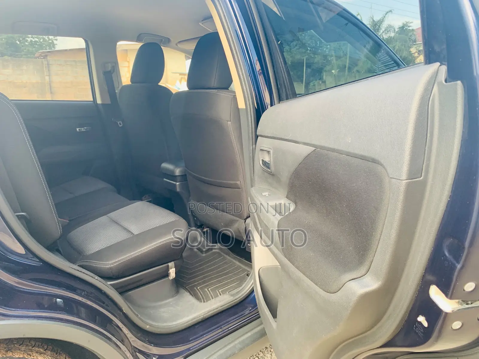Mitsubishi Outlander SE FWD 2018 Blue