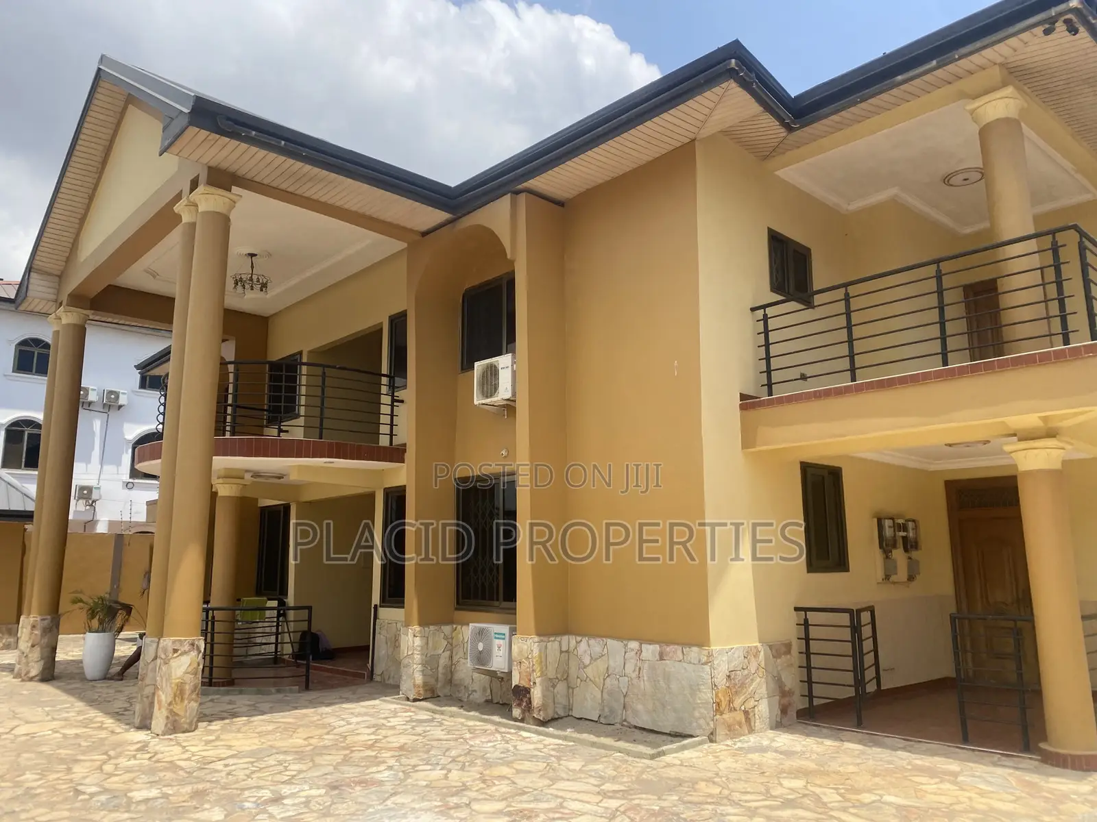 2bdrm Apartment in East Legon for rent