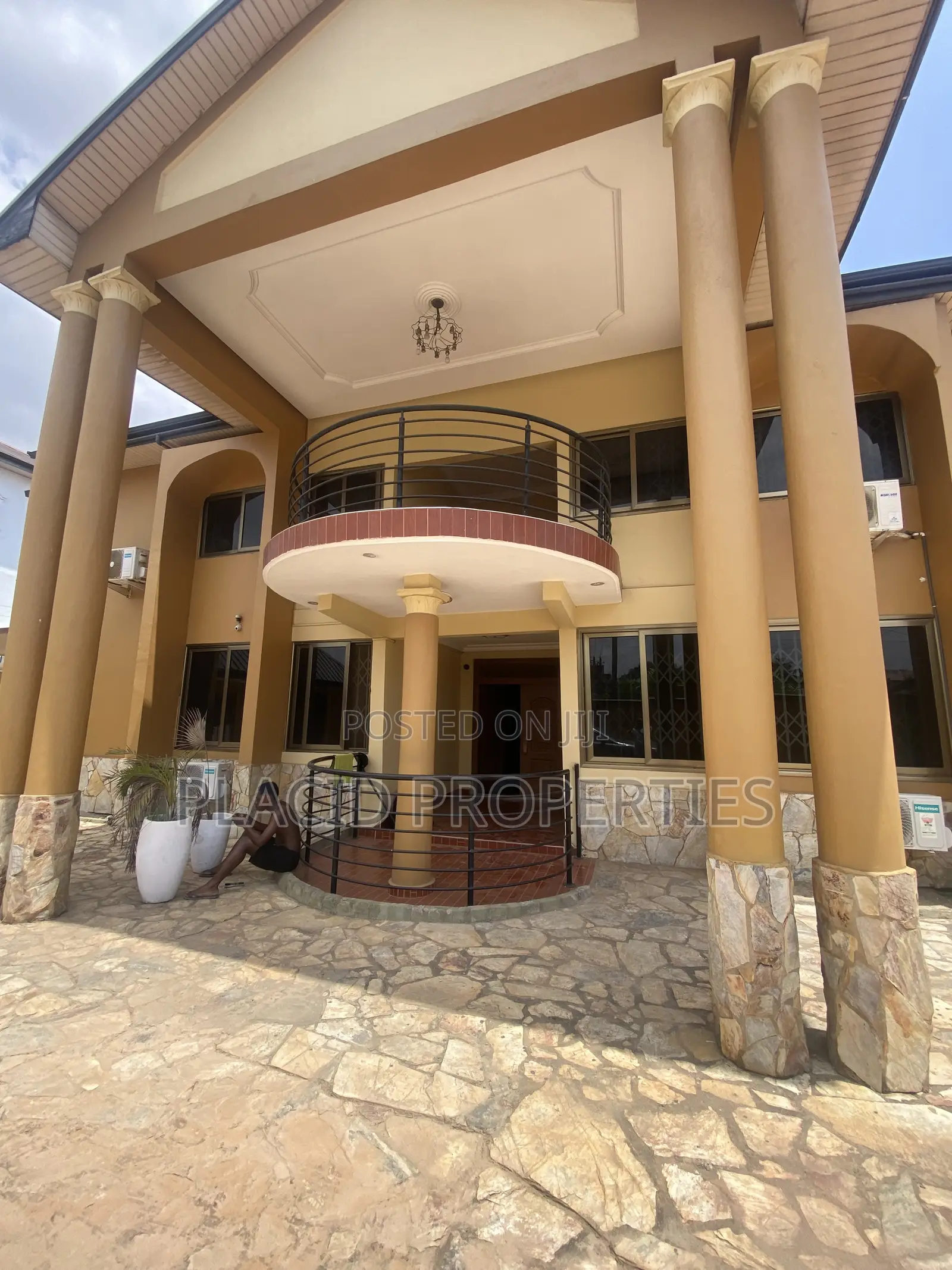 2bdrm Apartment in East Legon for rent