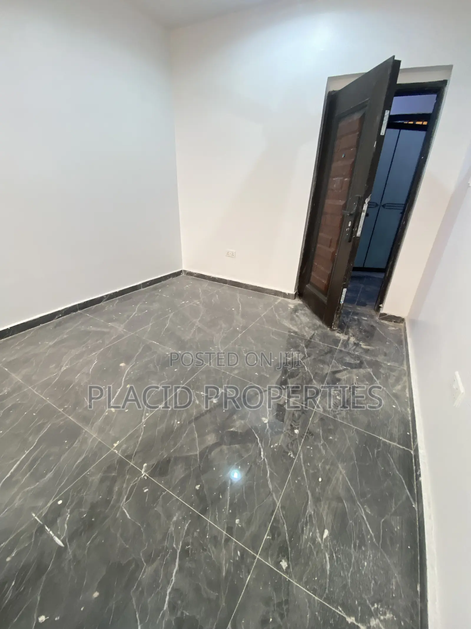 2bdrm Apartment in New Legon for rent