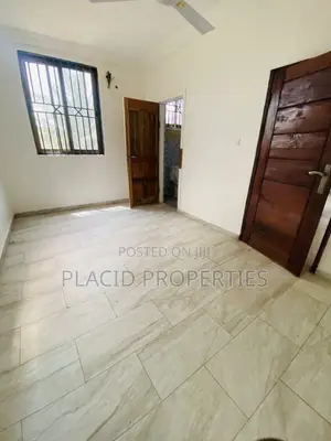2bdrm Apartment in Lakeside Estate for rent