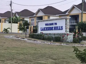 3bdrm House in Lakeside Estate for sale