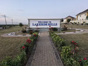 3bdrm House in Lakeside Estate for sale