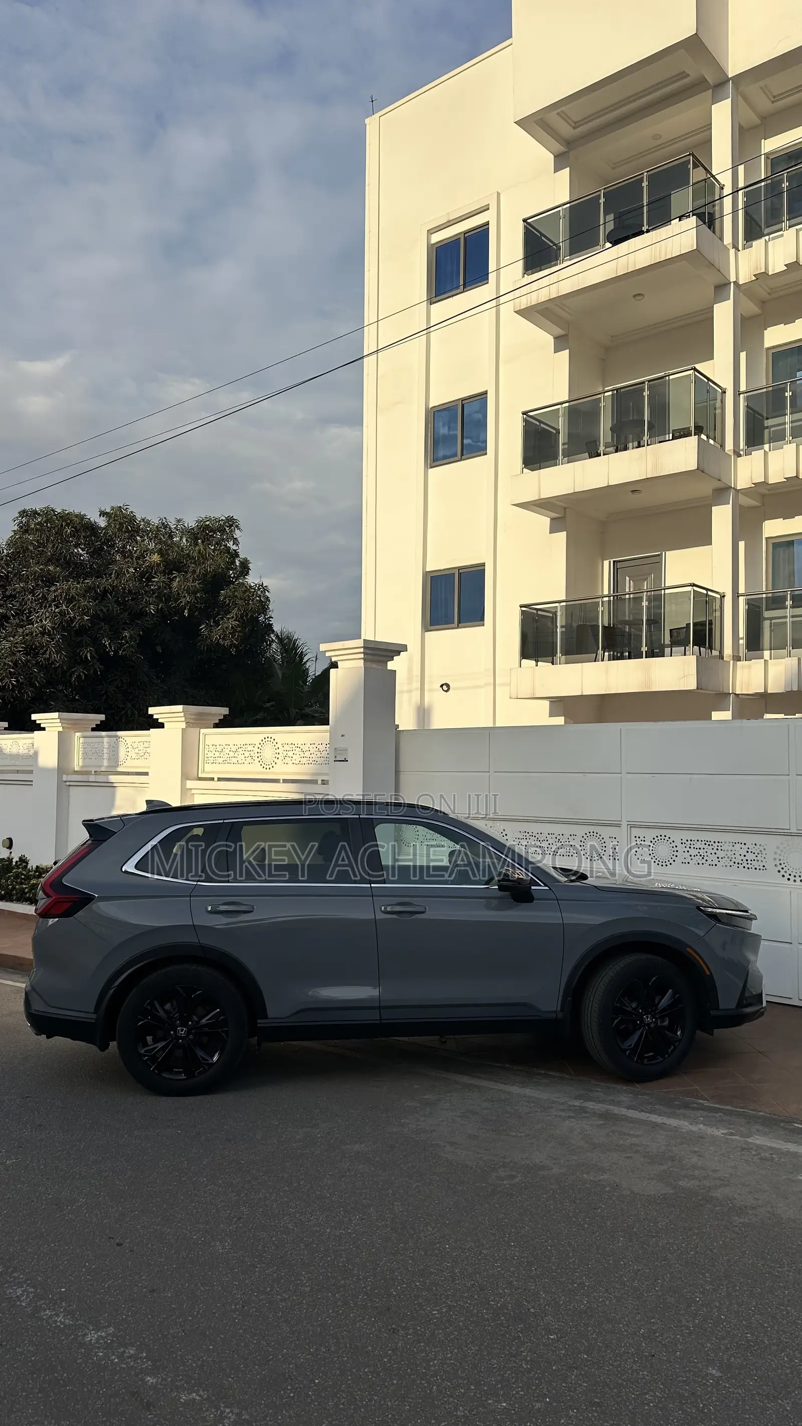 Honda CR-V Sport Touring Hybrid AWD 2026 Gray