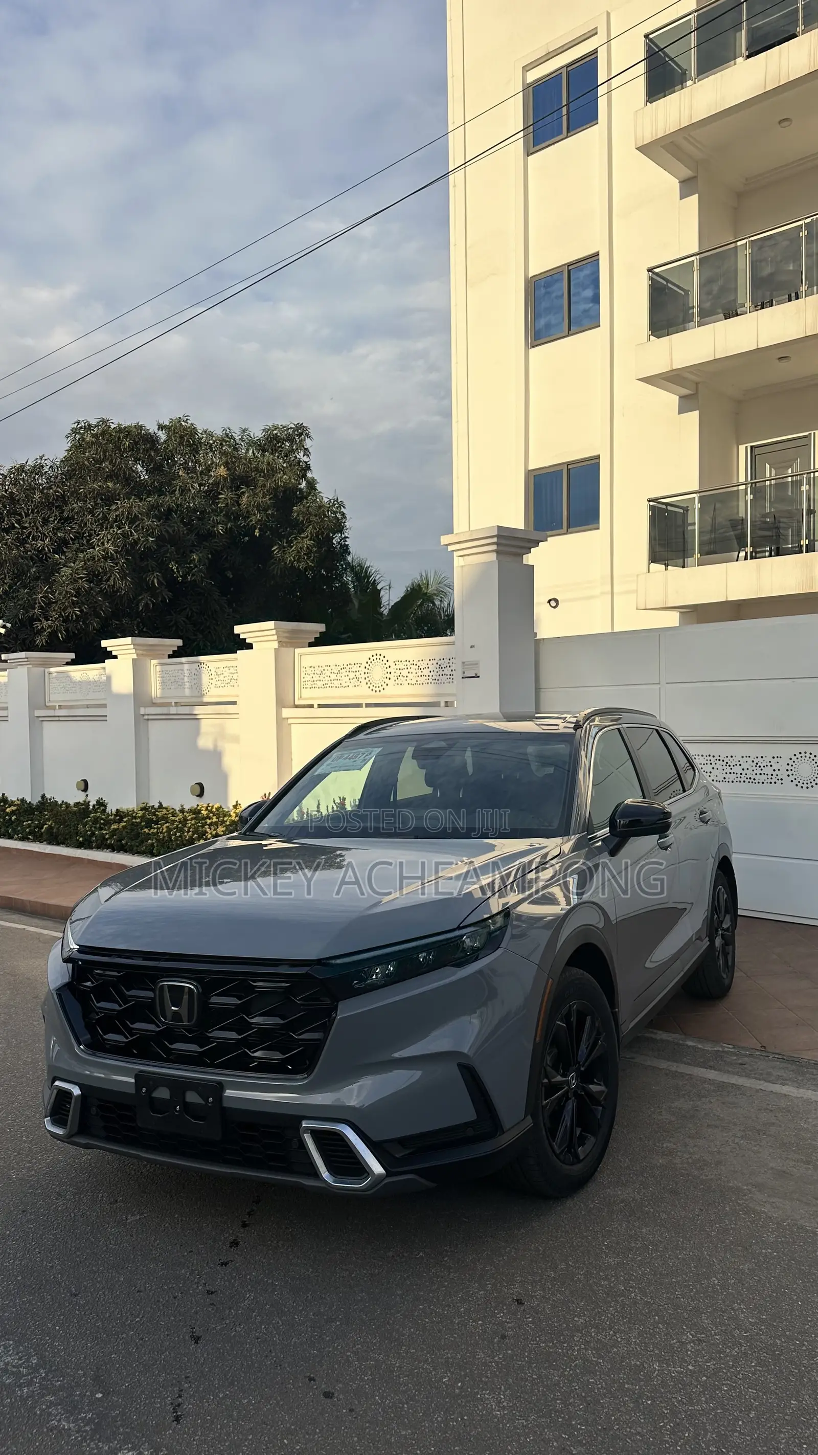 Honda CR-V Sport Touring Hybrid AWD 2026 Gray