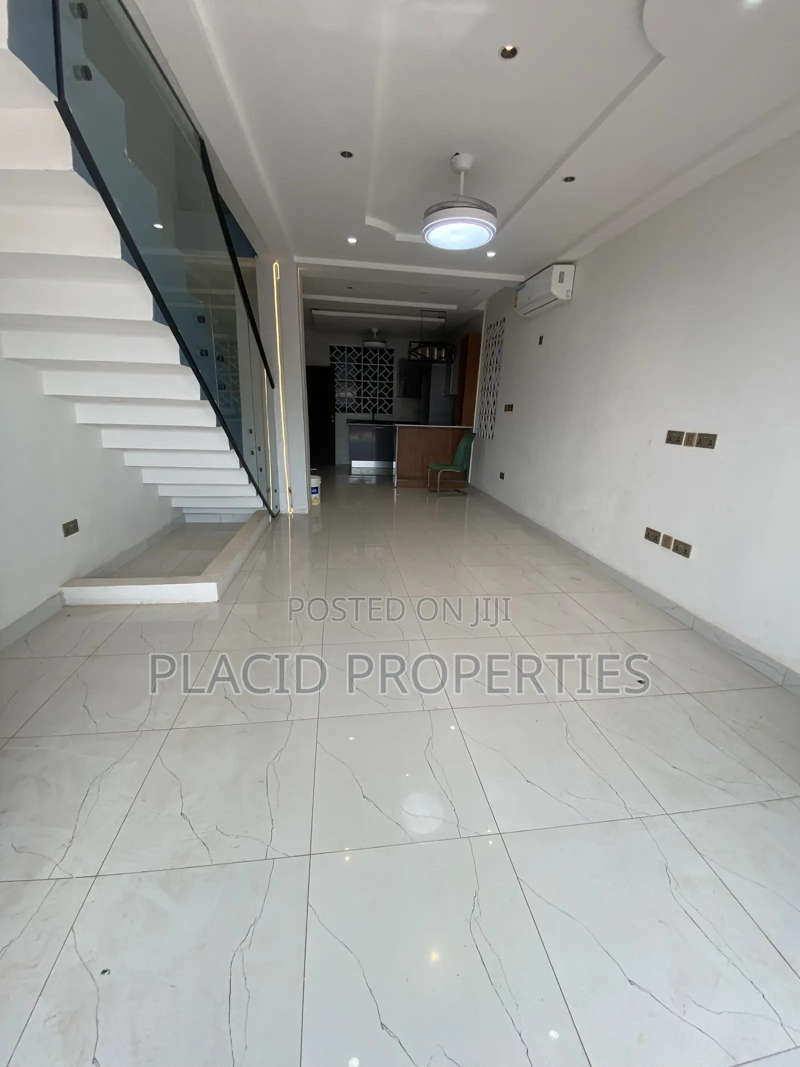 4bdrm Townhouse / Terrace in Lapaz Estate for rent