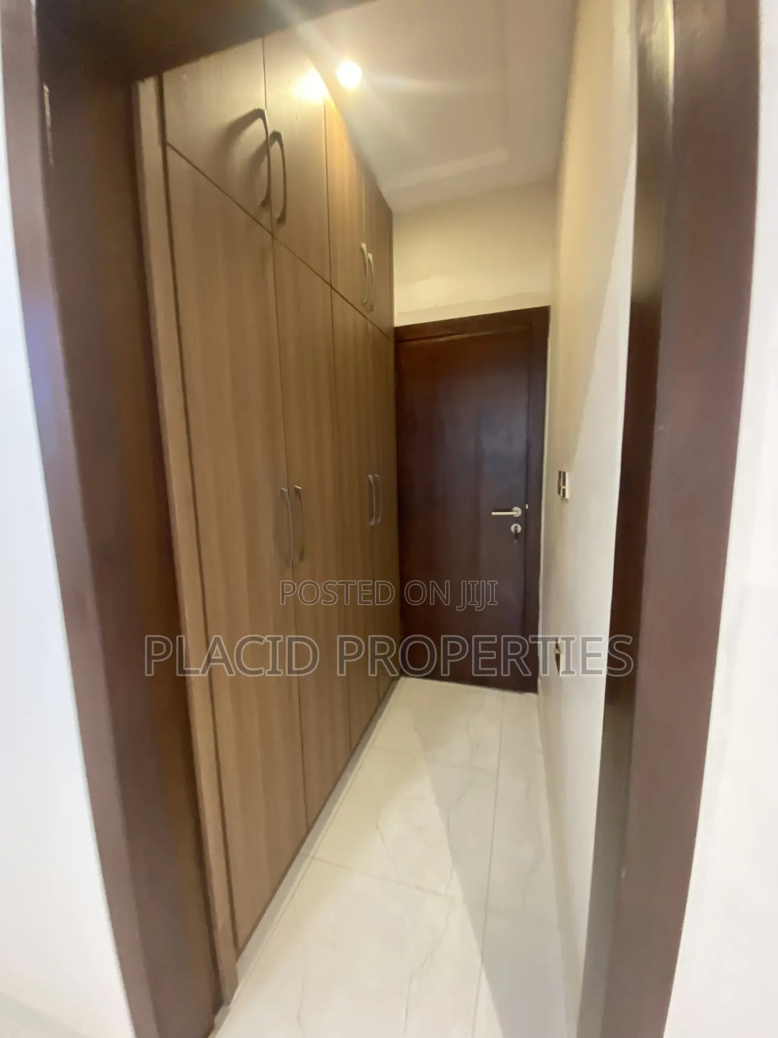 4bdrm Townhouse / Terrace in Lapaz Estate for rent