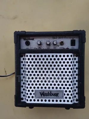 Washburn Bad Dog BD8 Professional Mini Bass Guitar Combo