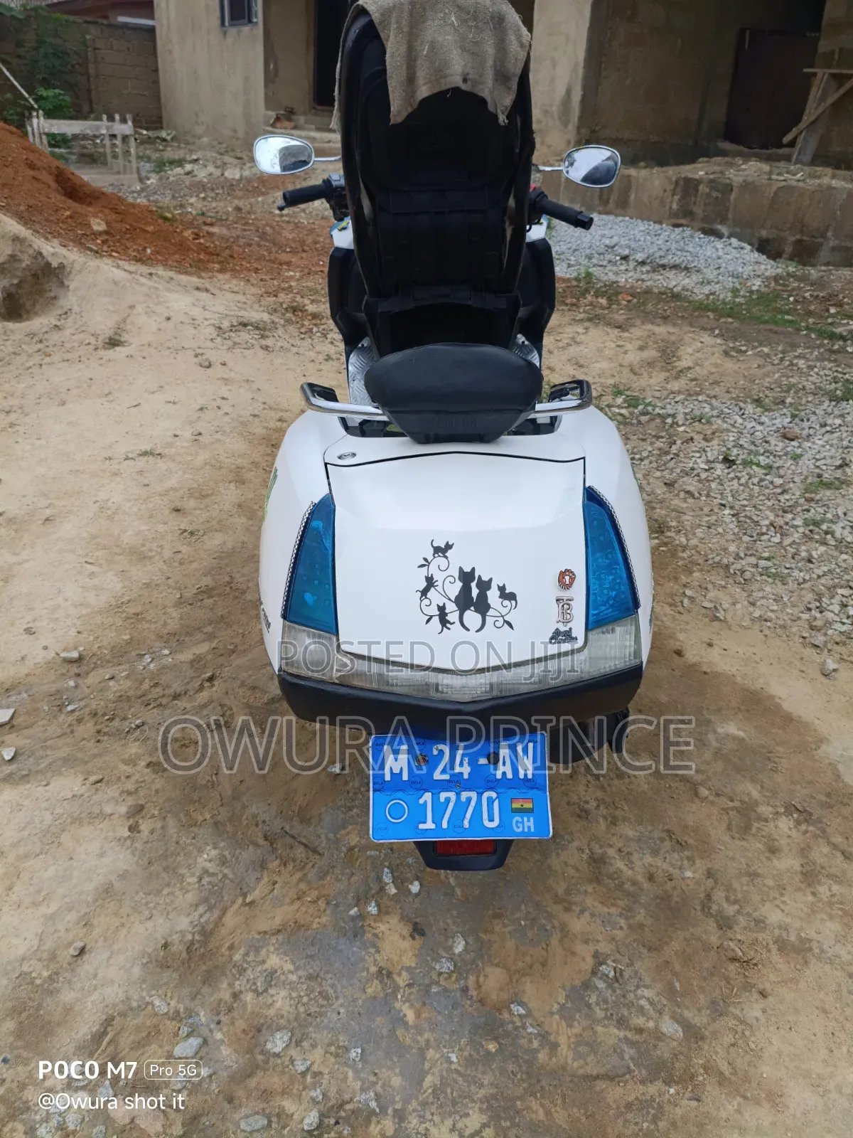Yamaha Crux 2025 White