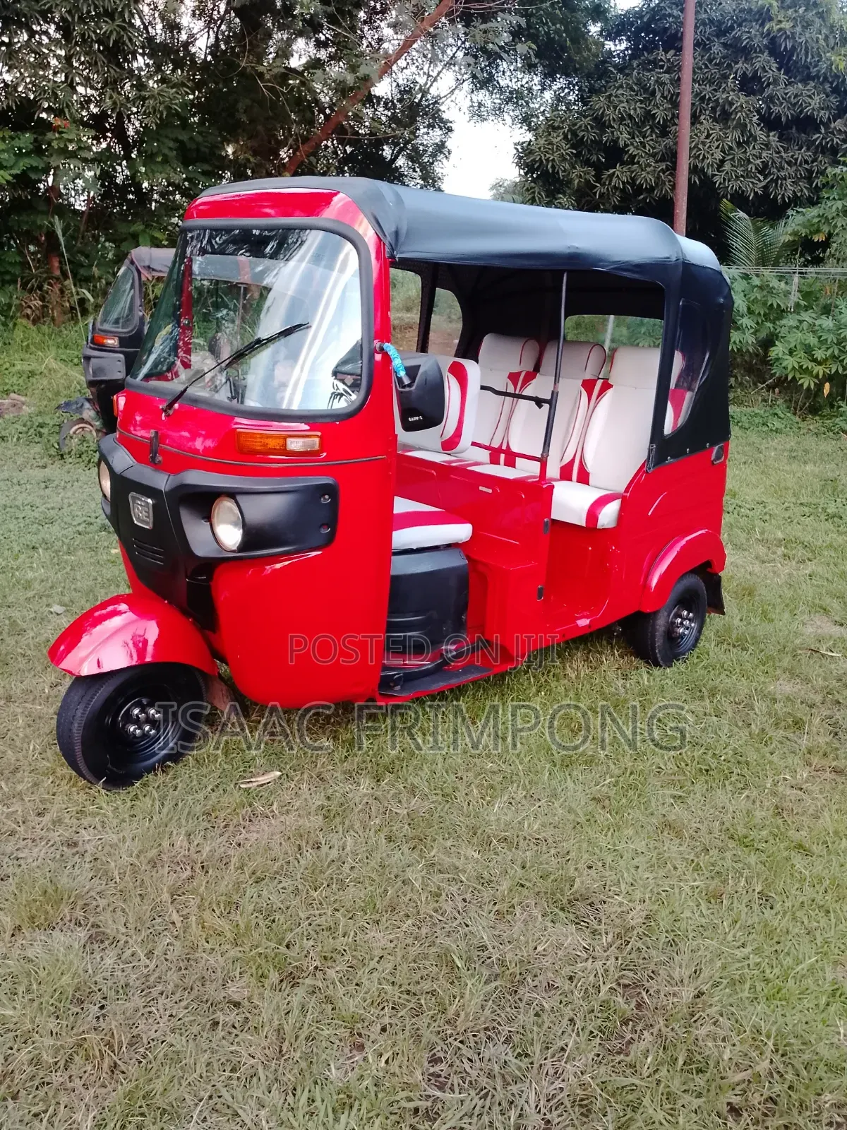 Bajaj RE 2024 Red