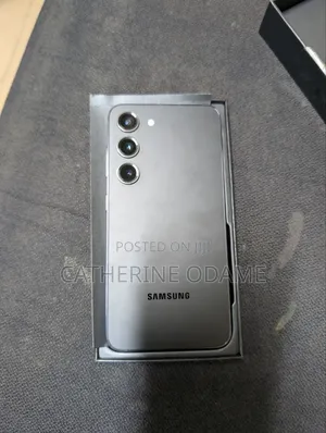 New Samsung Galaxy S23 128 GB Black