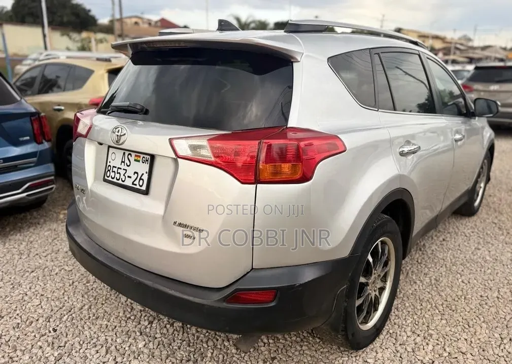 Toyota RAV4 LE 4dr SUV AWD (2.5L 4cyl 6A) 2014 Silver