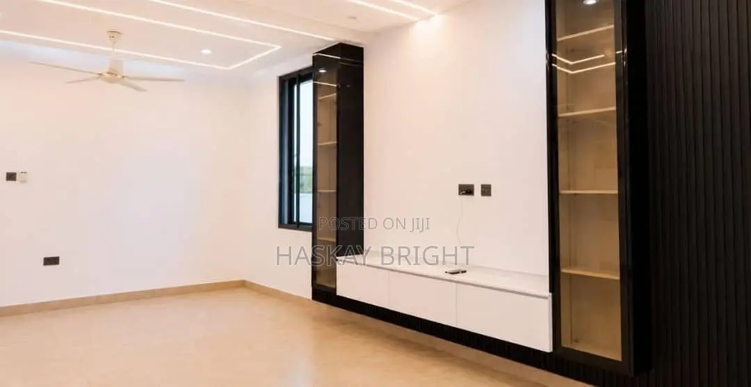 3bdrm House in Spintex for sale