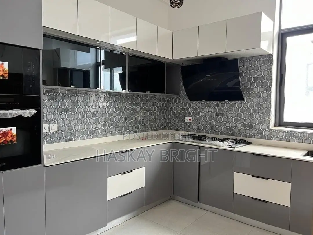 3bdrm House in Spintex for sale