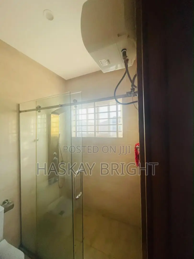 2bdrm Apartment in Abelemkpe for rent