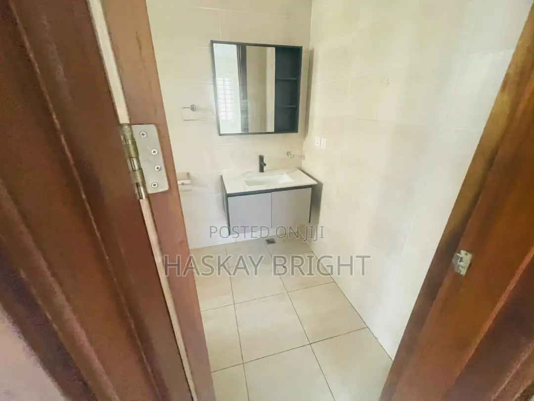 2bdrm Apartment in Abelemkpe for rent