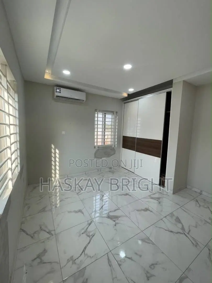 2bdrm Apartment in Abelemkpe for rent