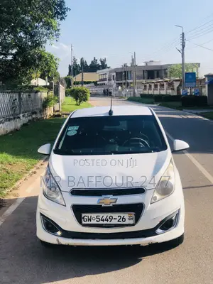 Chevrolet Spark 2LT 2013 White