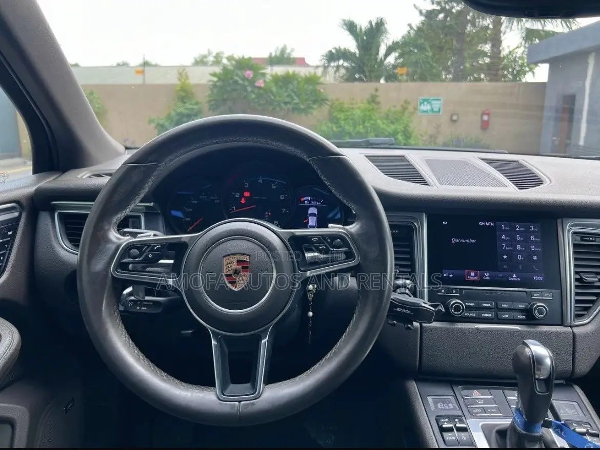 2017 Porsche Macan