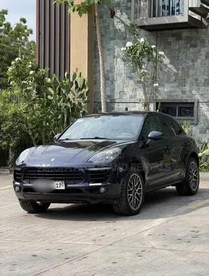 2017 Porsche Macan