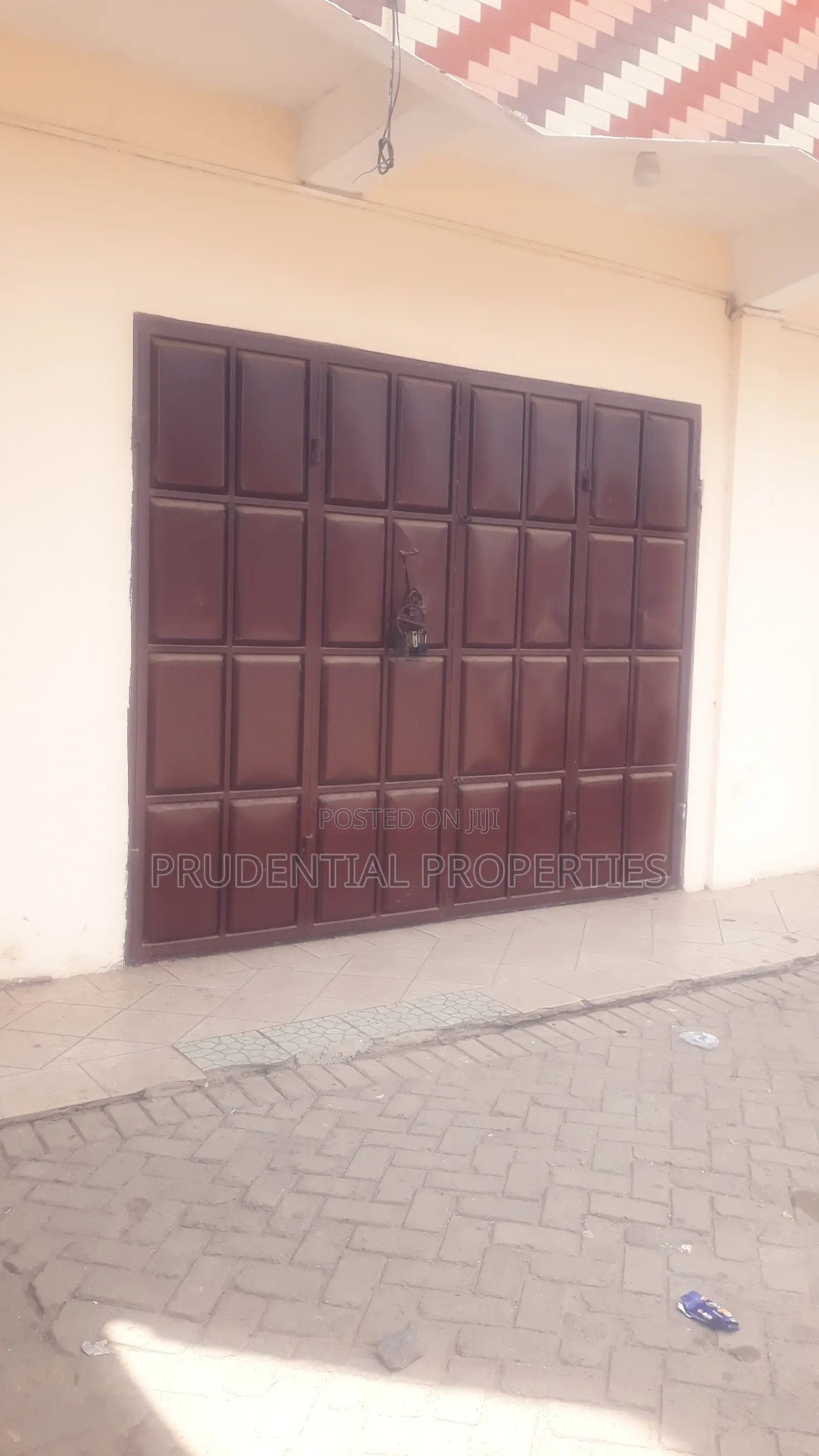 Double Shop for Rent at Kwabenya