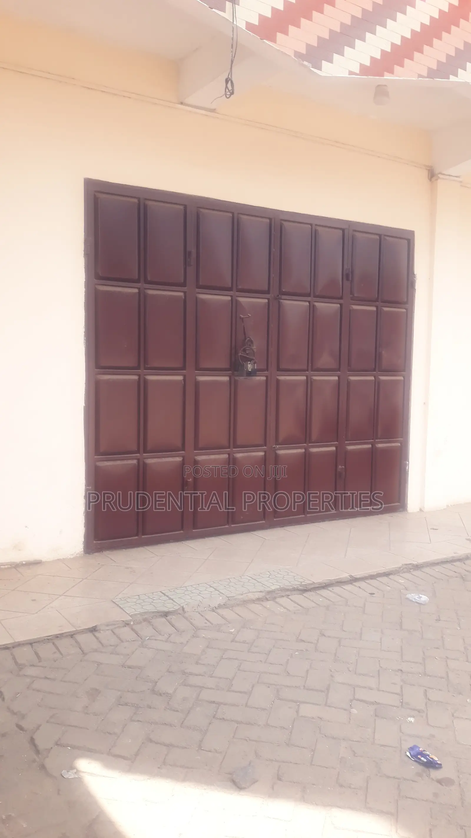 Double Shop for Rent at Kwabenya