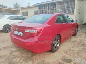 Toyota Camry SE 4dr Sedan (2.5L 4cyl 6A) 2013 Red
