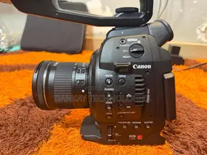Canon C100 Video Camera With 10-18mm Lens