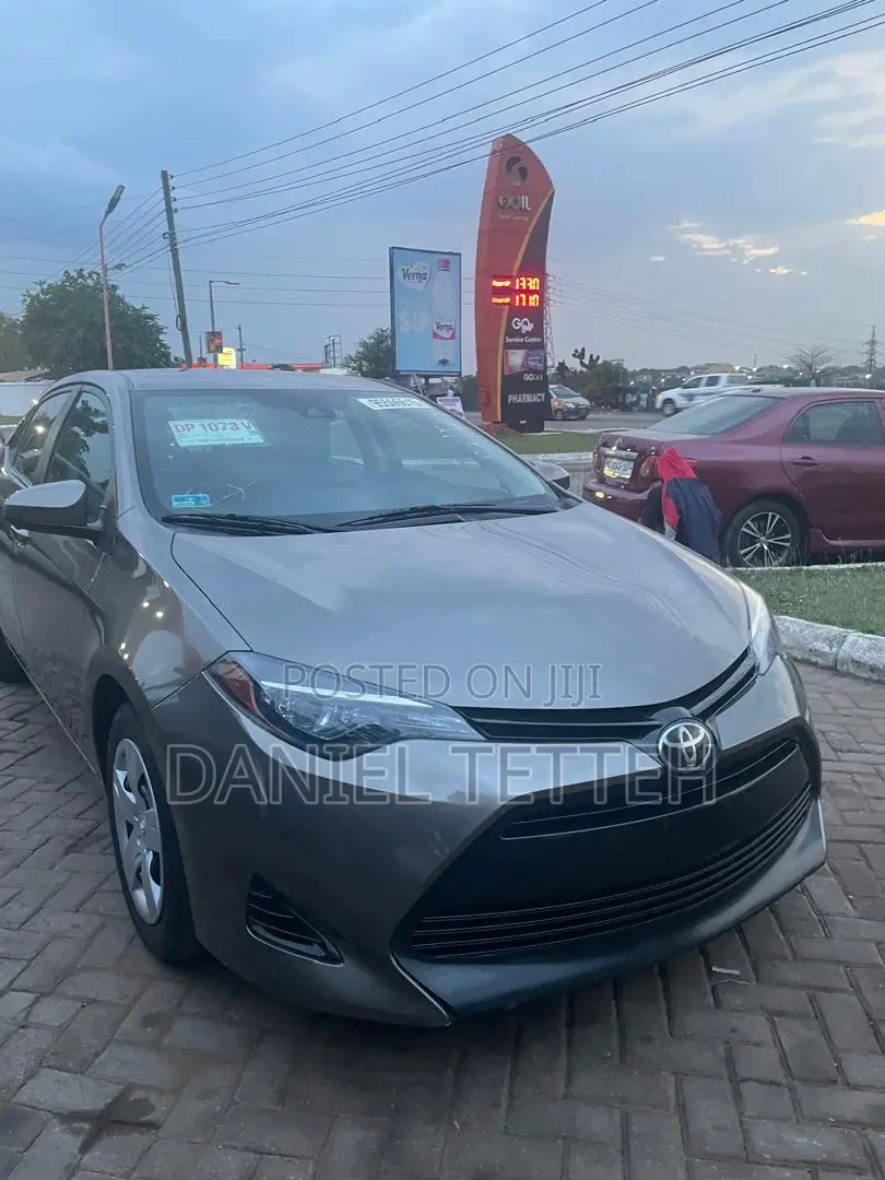 Toyota Corolla LE ECO 4dr Sedan (1.8L 4cyl CVT) 2017 Green