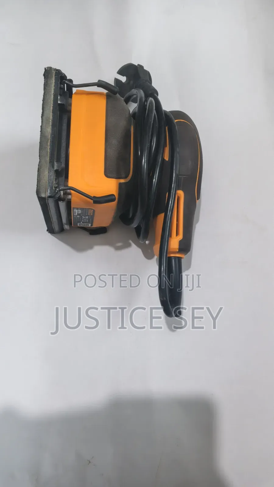 Ingco Palm Sander