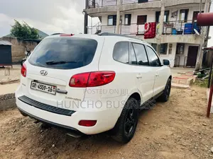 Hyundai Santa Fe 2012 White