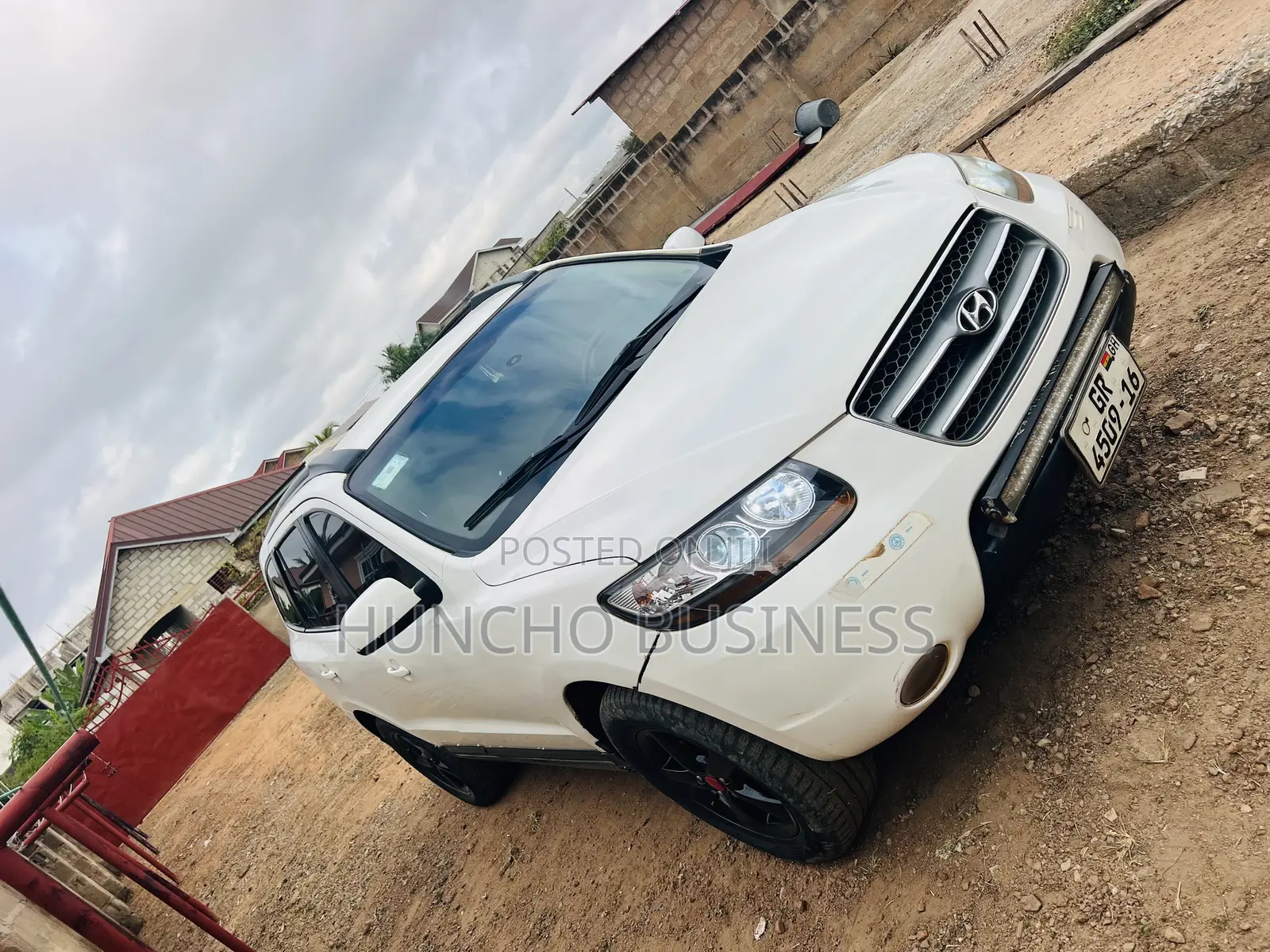 Hyundai Santa Fe 2012 White