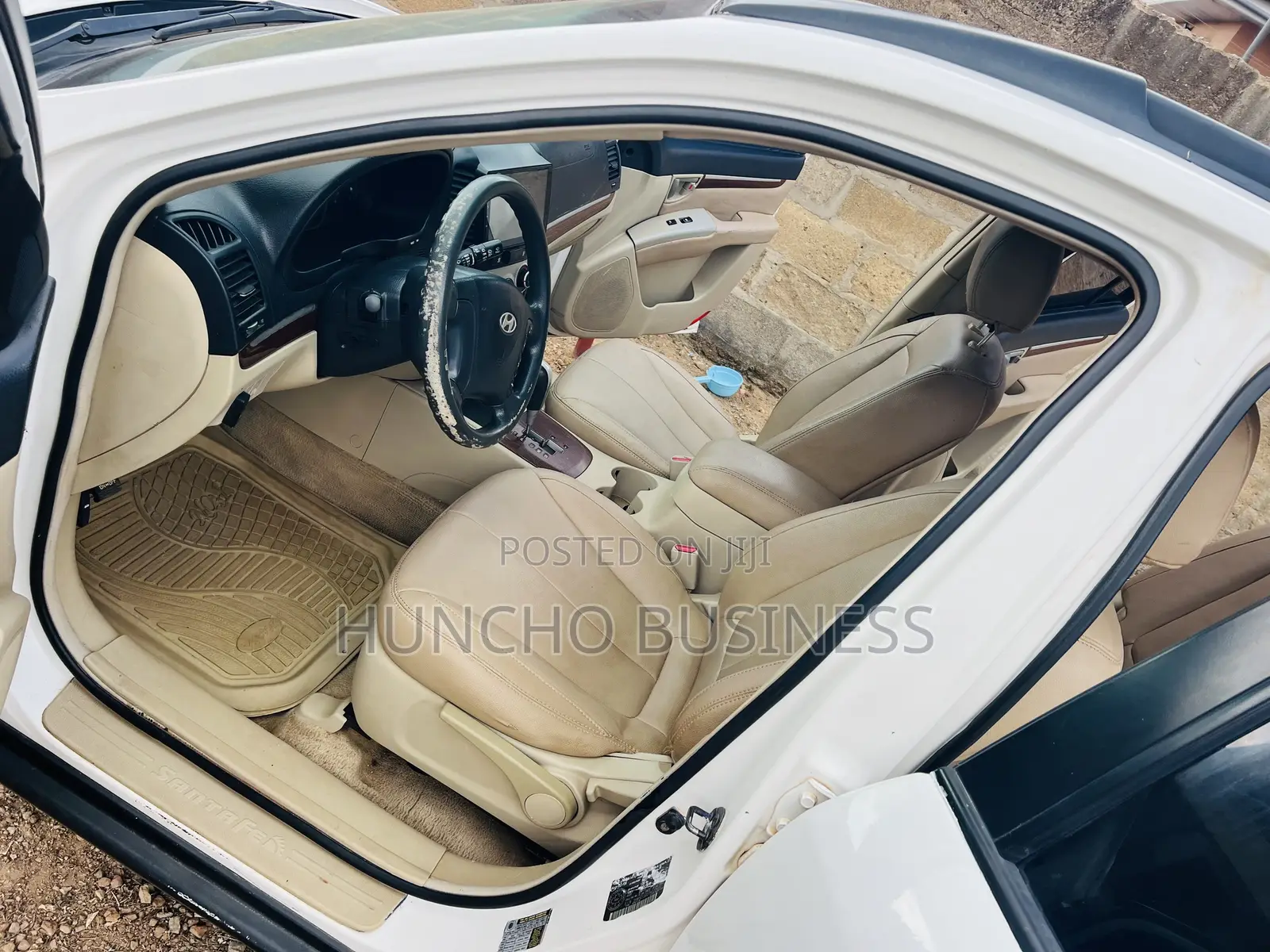 Hyundai Santa Fe 2012 White