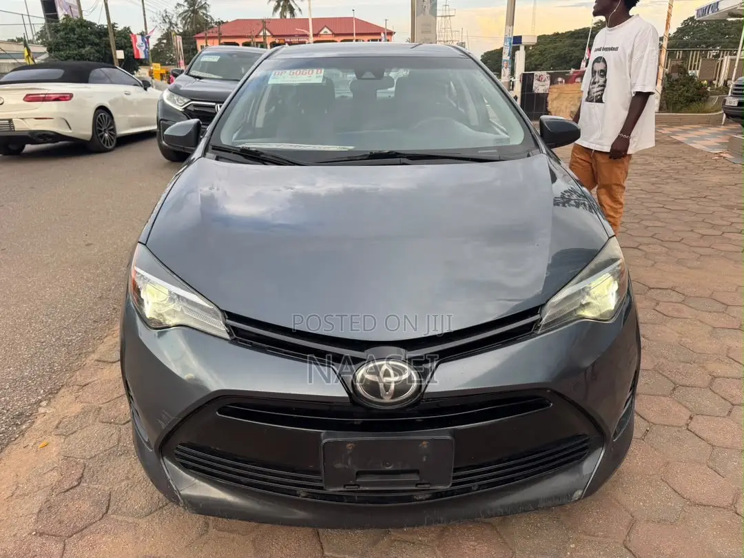 Toyota Corolla LE ECO 4dr Sedan (1.8L 4cyl CVT) 2017 Gray