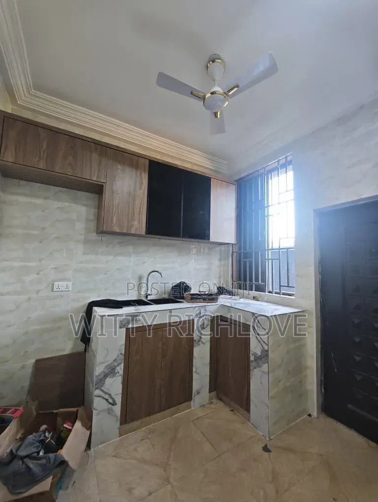 2bdrm Apartment in Kweiman Estate, Danfa for rent