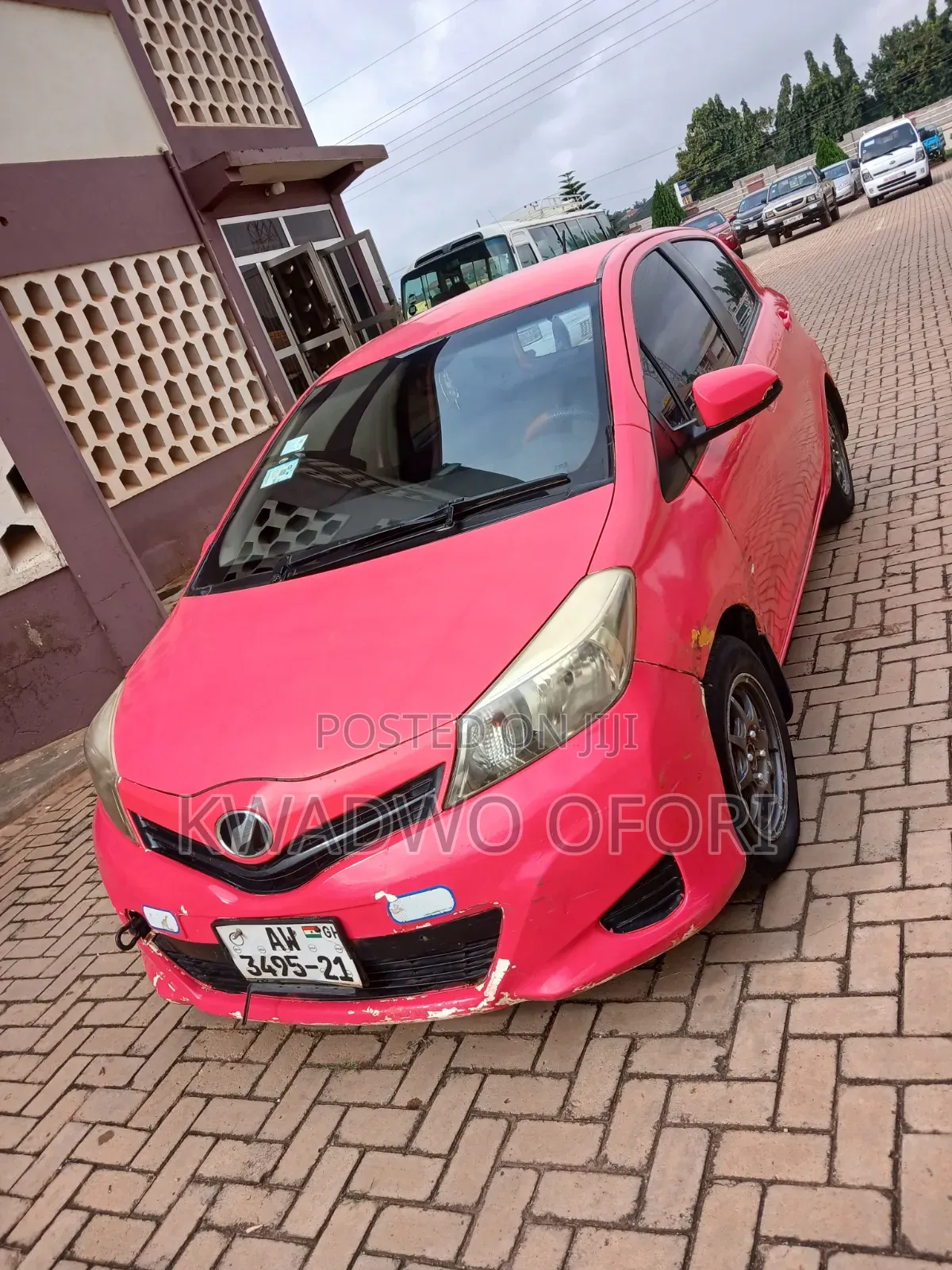 Toyota Vitz 1.3 AWD 3dr 2012 Pink