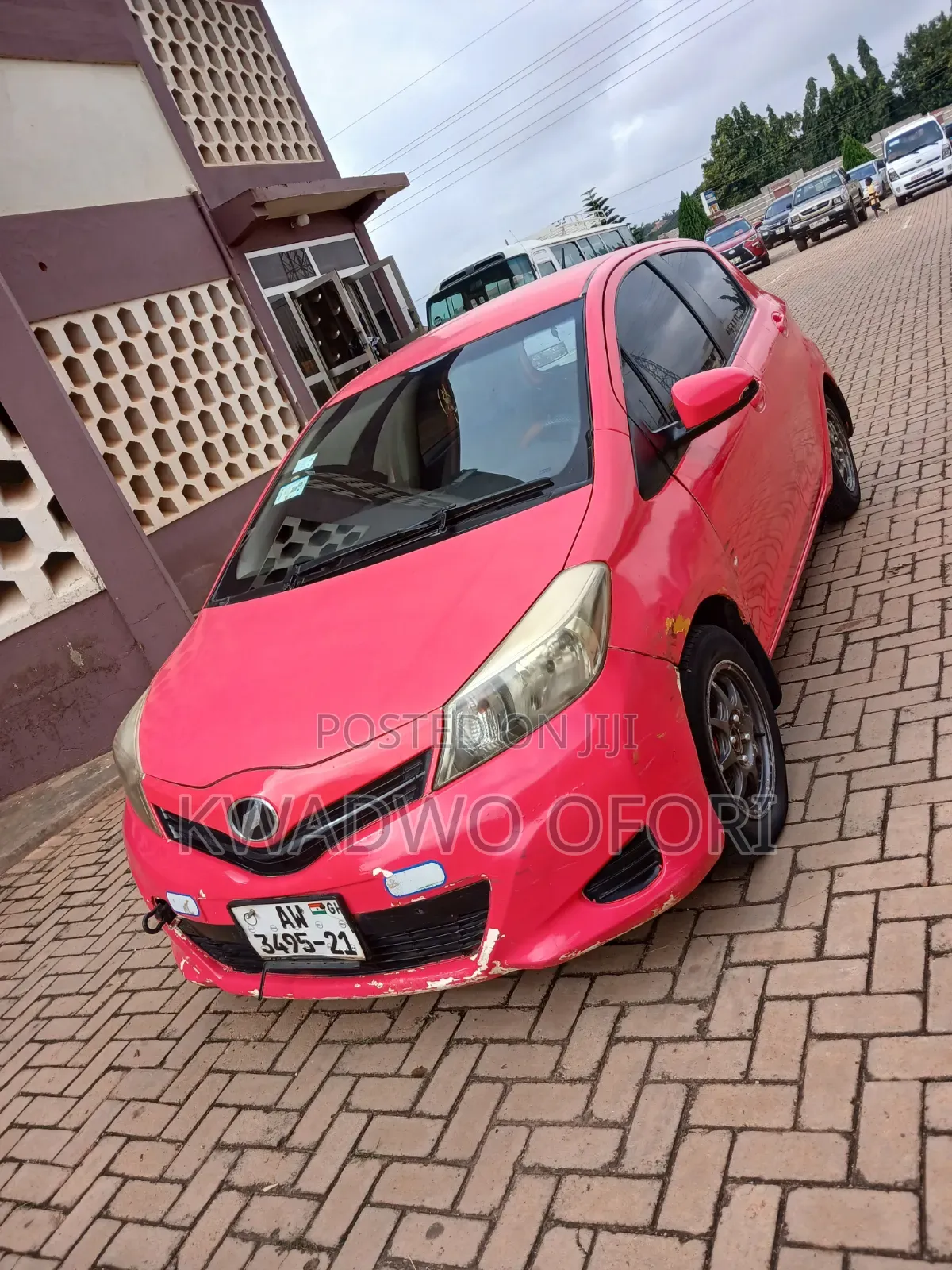 Toyota Vitz 1.3 AWD 3dr 2012 Pink