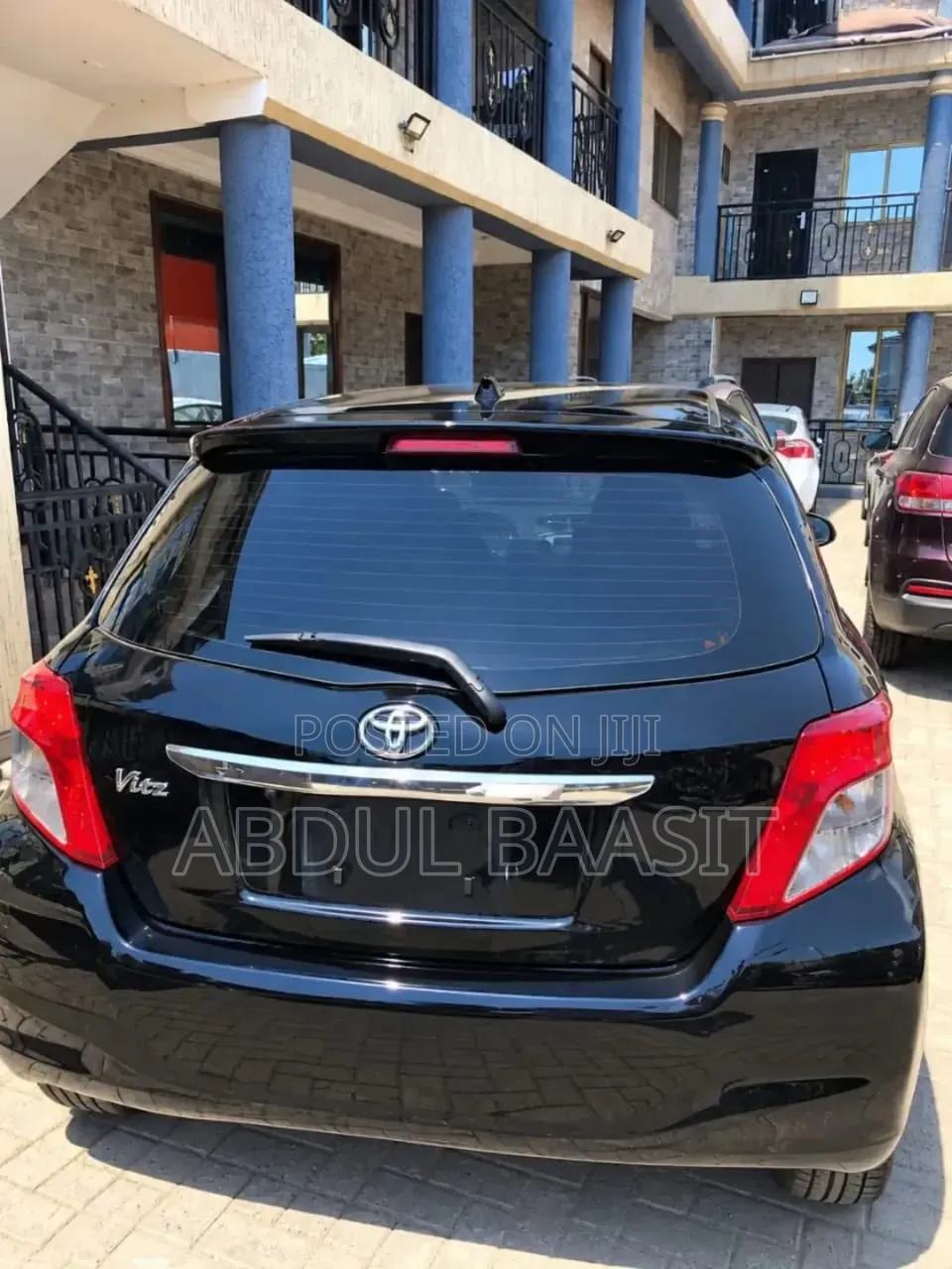 Toyota Vitz 1.3 FWD 5dr 2012 Black