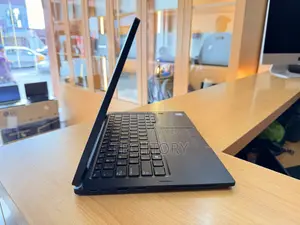 Laptop Dell Latitude 7390 16GB Intel Core i7 SSD 512GB