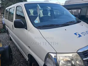 Toyota HiAce 2008 White