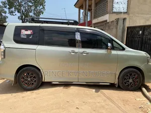 Toyota Voxy V 2WD 8-Seater 2013 Beige