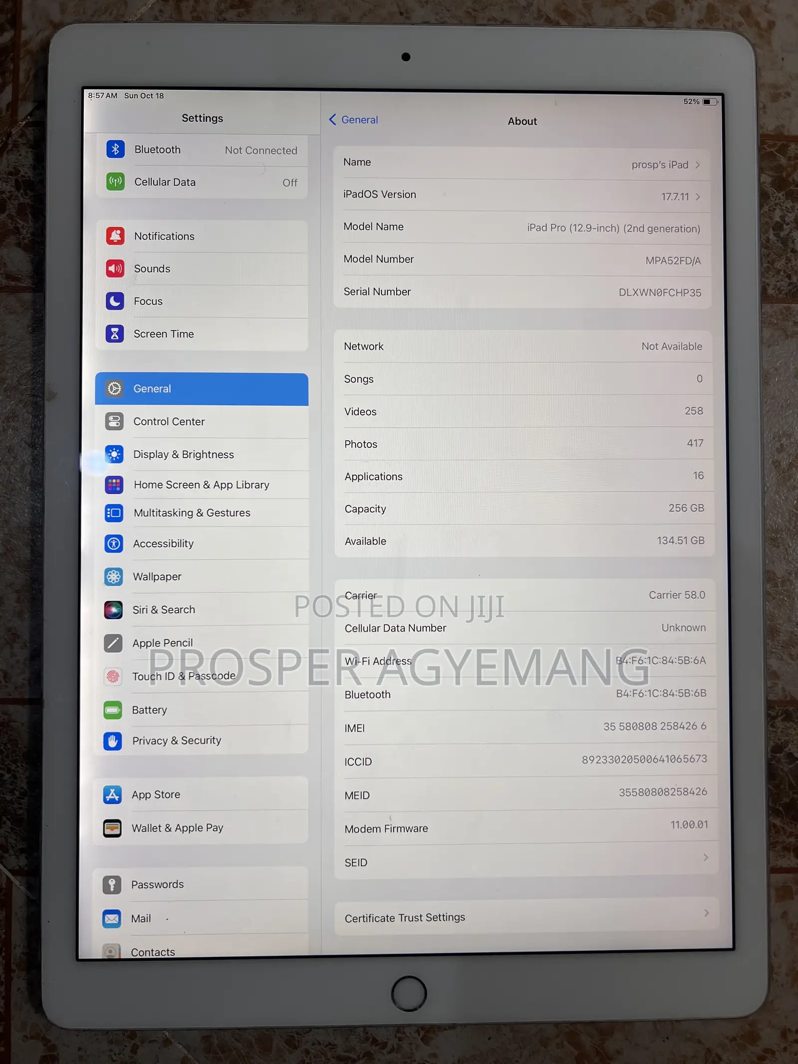 Apple iPad Pro 12.9 (2022) 256 GB Gray