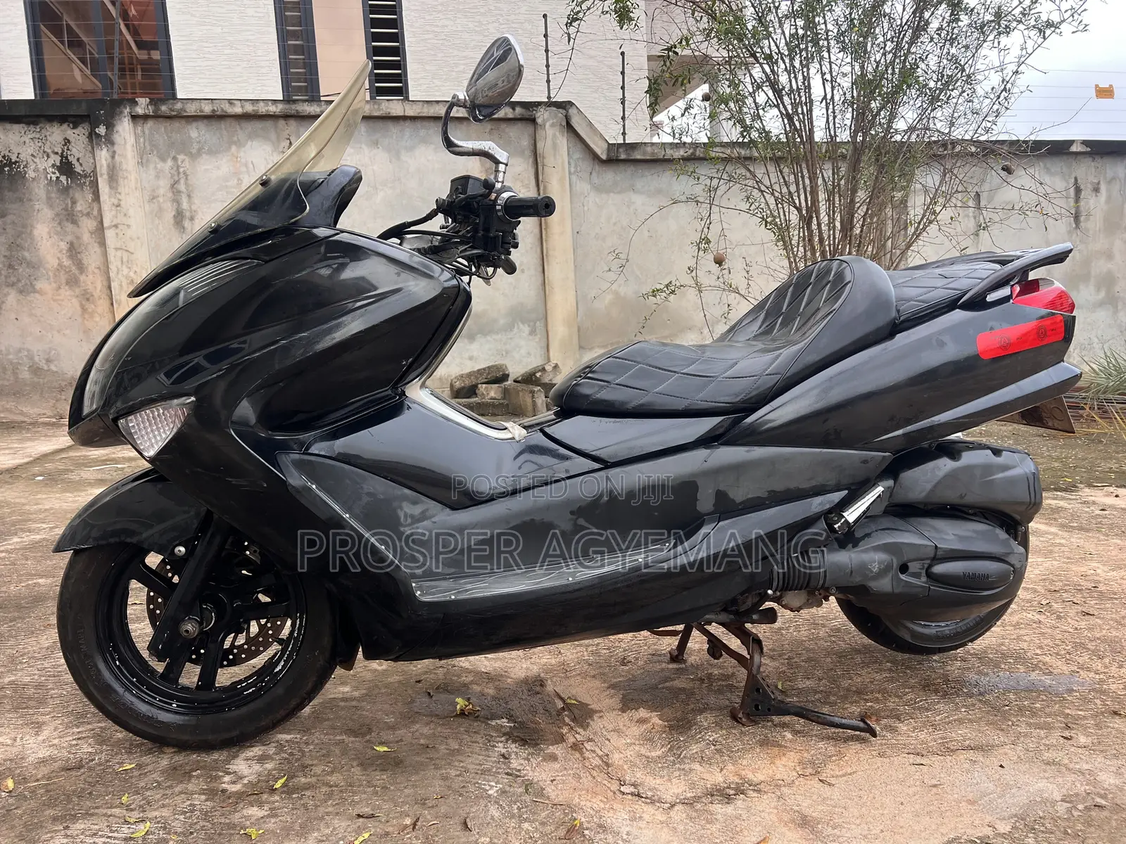 Yamaha Majesty 2022 Black