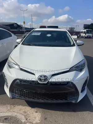 Toyota Corolla SE Special Edition 4dr Sedan (1.8L 4cyl CVT) 2017 White