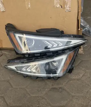 Hyundai Elantra Headlight 2019 2020 OEM Head Light